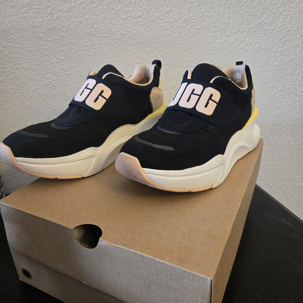 UGG LA Flex Sneakers
